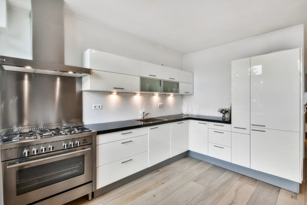MODULAR KITCHEN